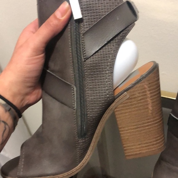 Doles vita open toe chunky heeled open back bootie - Picture 4 of 10